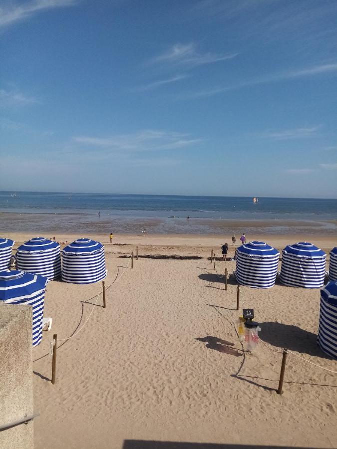 O Douceurs Sucrees Cabourg Acomodação com café da manhã Exterior foto