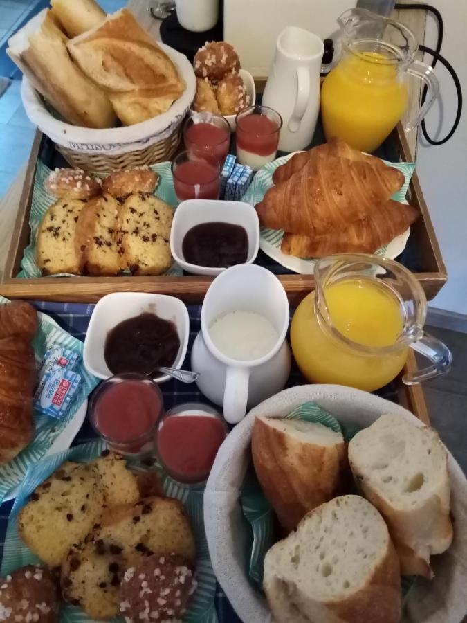 O Douceurs Sucrees Cabourg Acomodação com café da manhã Exterior foto